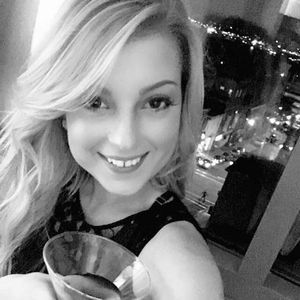 Meet your Posher, Alicia